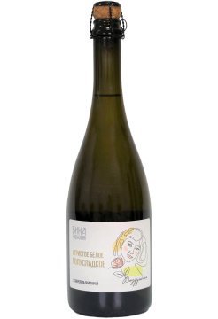 Игристое Вина Маджарии белое полусладкой фото