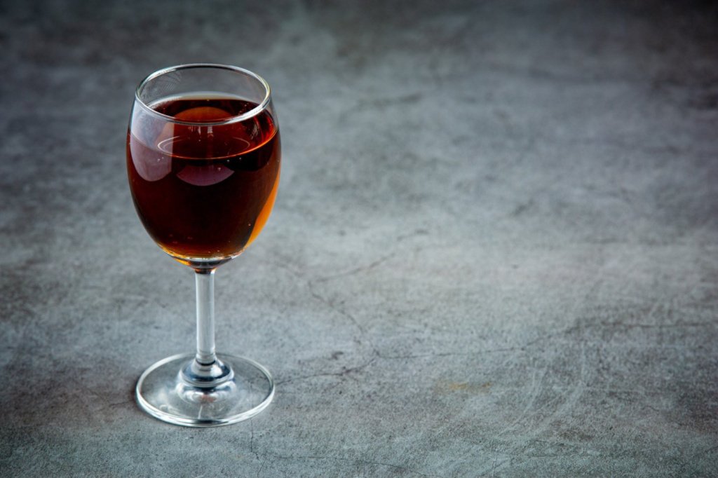 Можно ли пить холодное красное вино — миф или реальность?