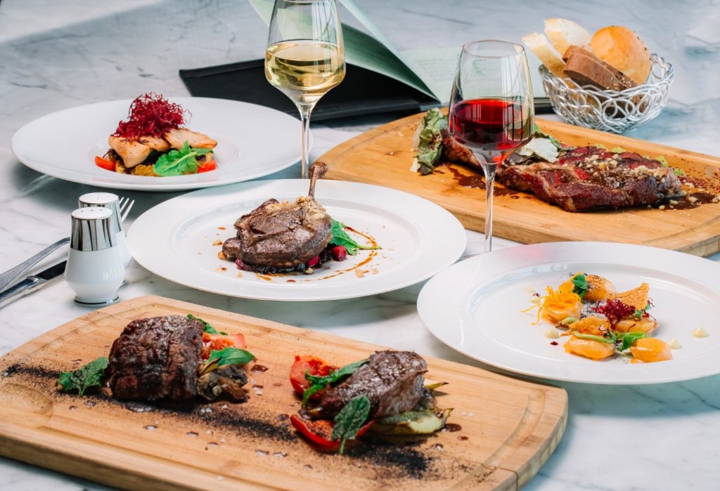 Белое – к рыбе, красное – к мясу. Или нет?