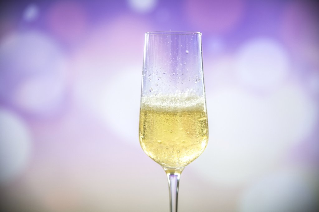 Блан де Блан - это шампанское из сорта Шардоне