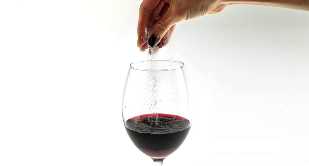 Производителям не выгодно делать вино из порошка