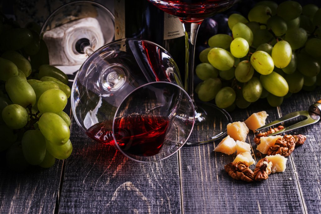 Один из самых заметных винных трендов - это приход новой аудитории